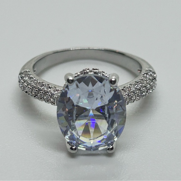 NEW Sterling Silver Oval Diamond Cubic Zirconia Ring - Picture 5 of 8